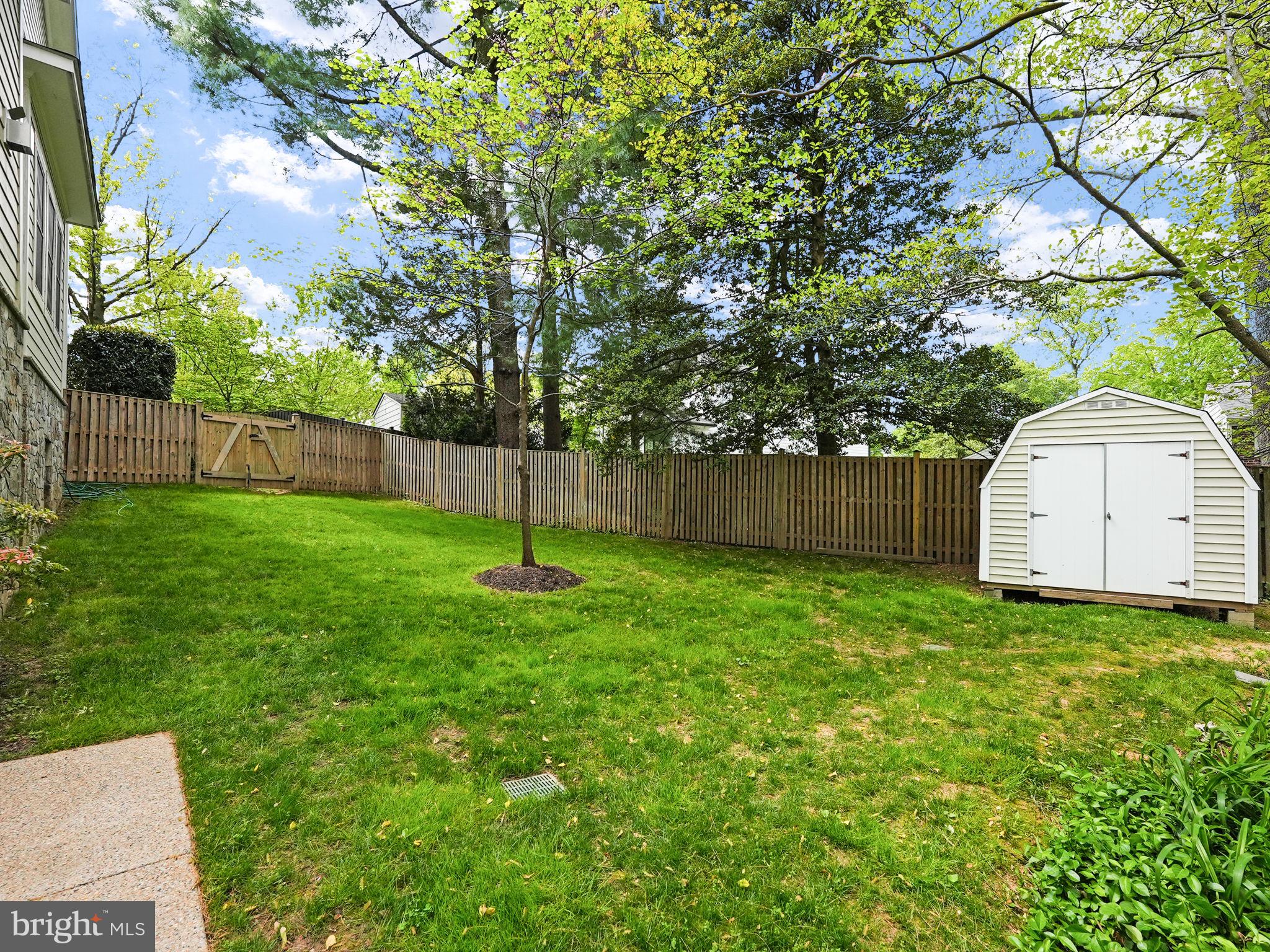 5605 35th Rd N