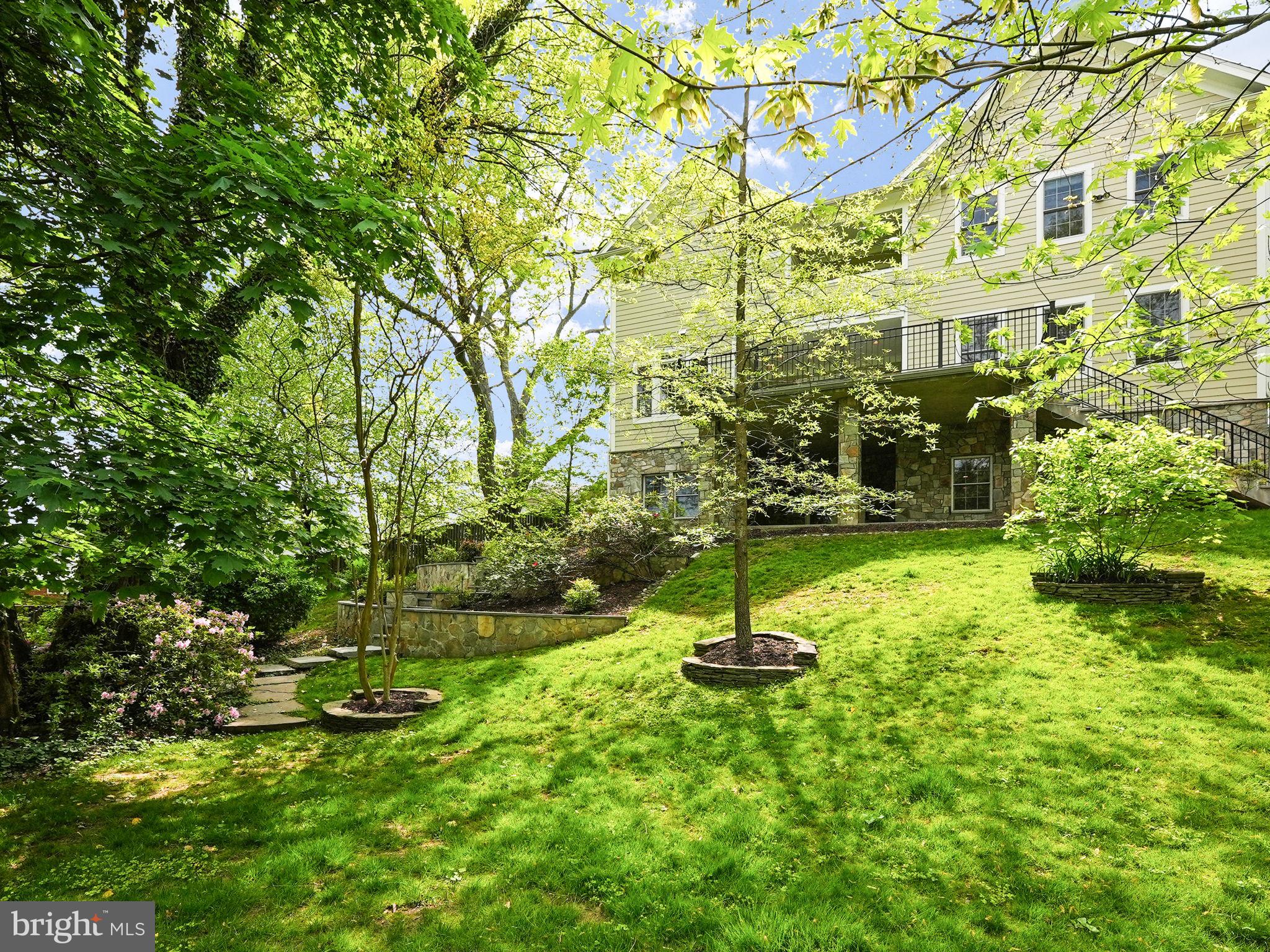 5605 35th Rd N
