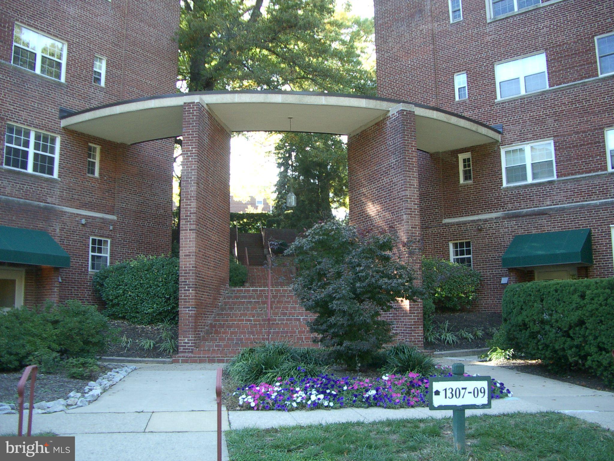 1309 N Ode St #532