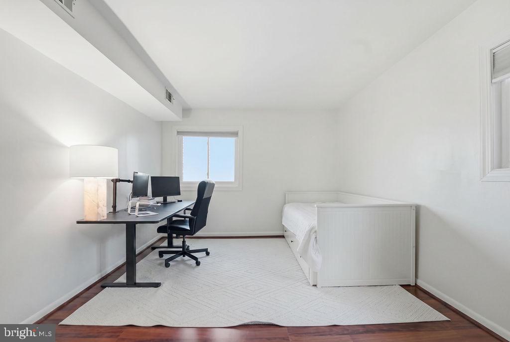 49 SKYHILL ROAD Unit: 204