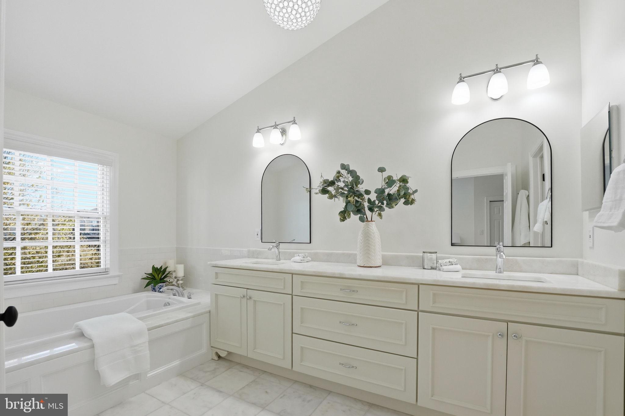 10424 BRECKINRIDGE LANE