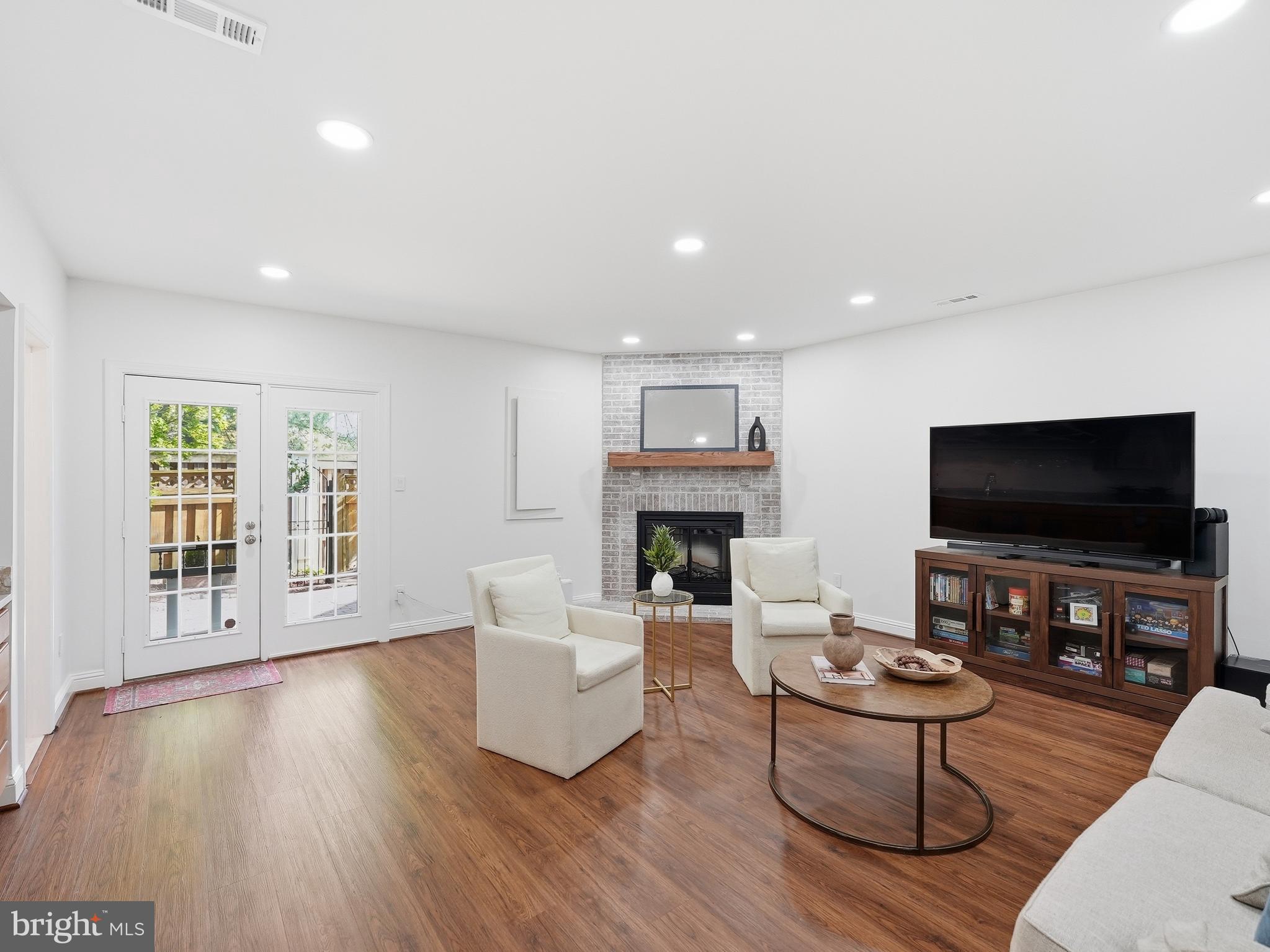 10424 BRECKINRIDGE LANE