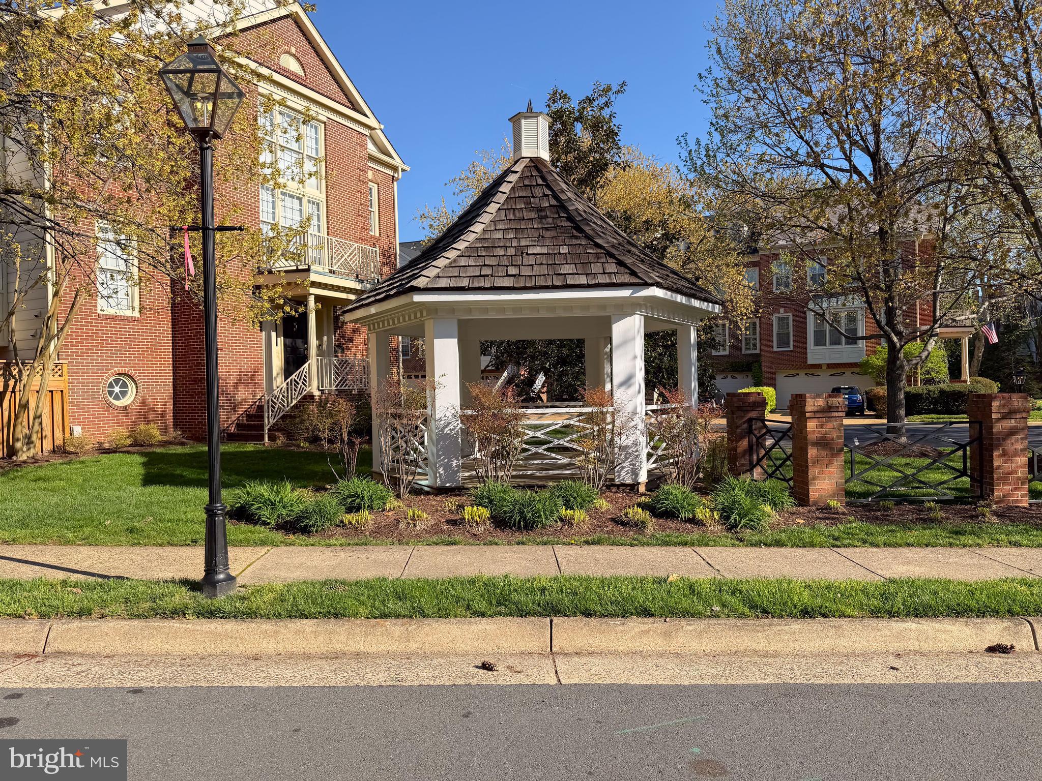 10424 BRECKINRIDGE LANE