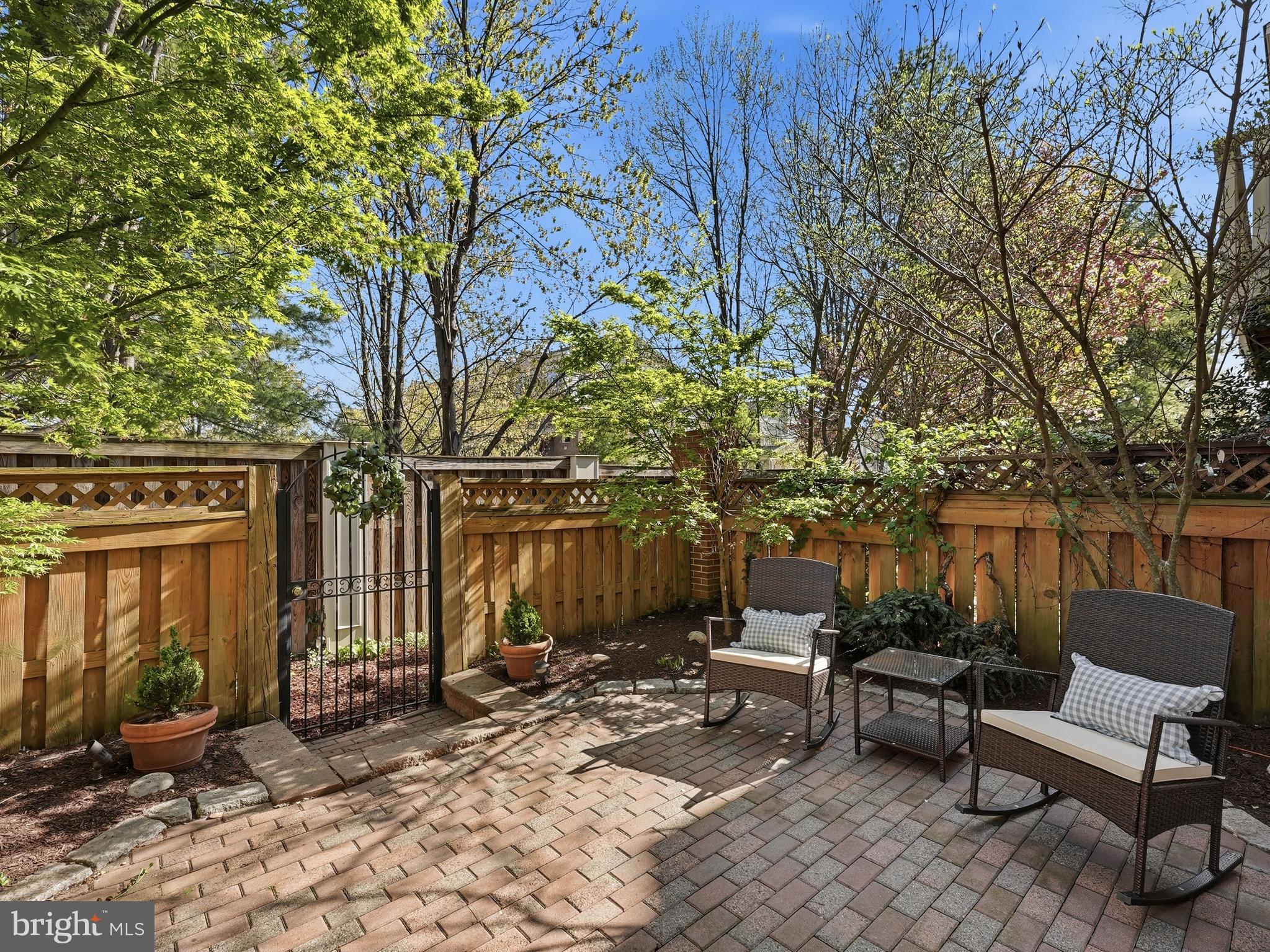 10424 BRECKINRIDGE LANE