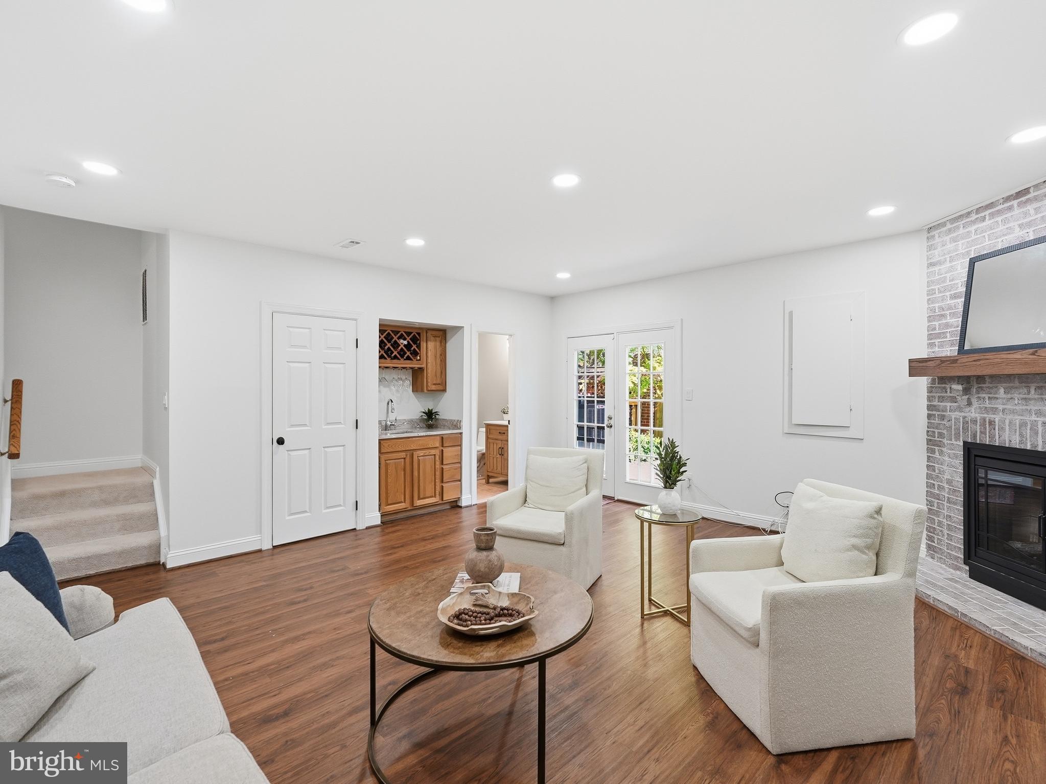 10424 BRECKINRIDGE LANE