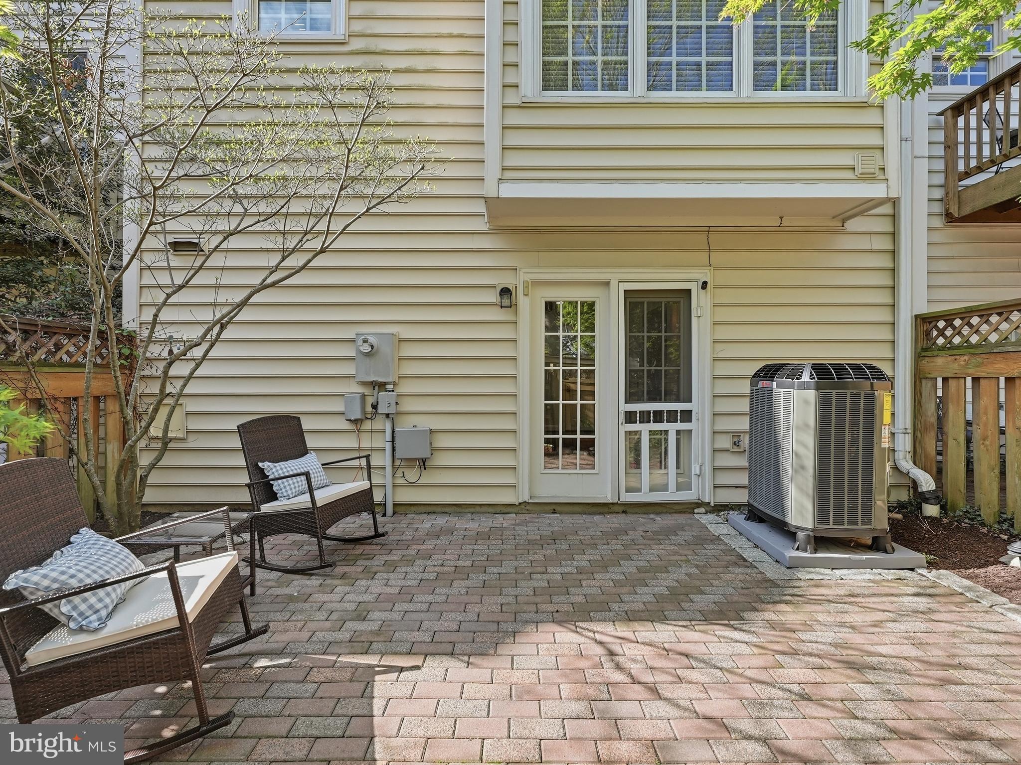 10424 BRECKINRIDGE LANE