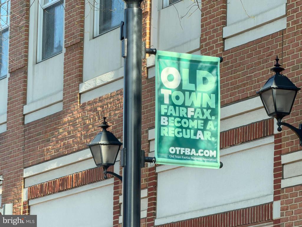 10424 BRECKINRIDGE LANE