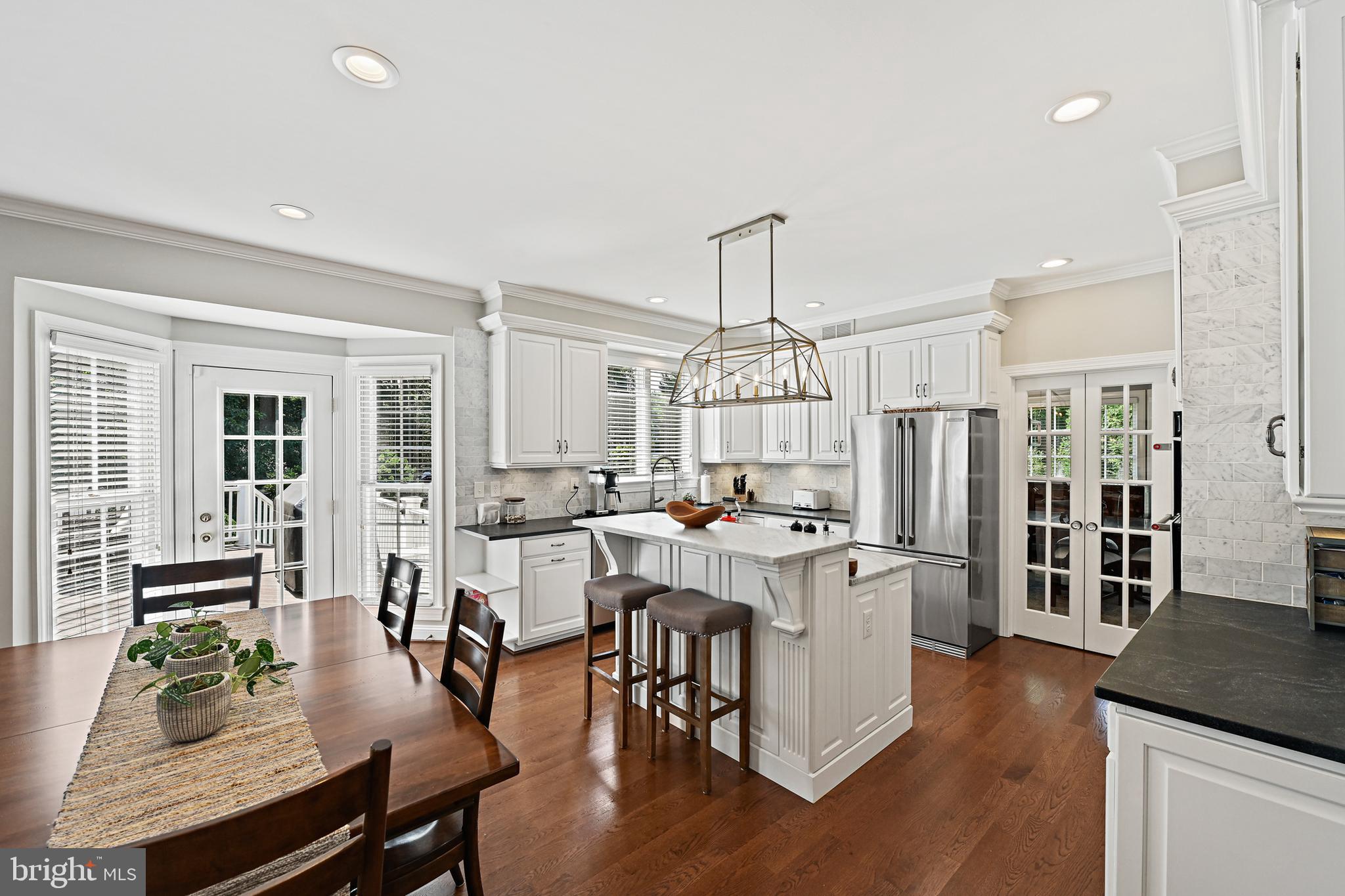 1124 ROUND PEBBLE LANE
