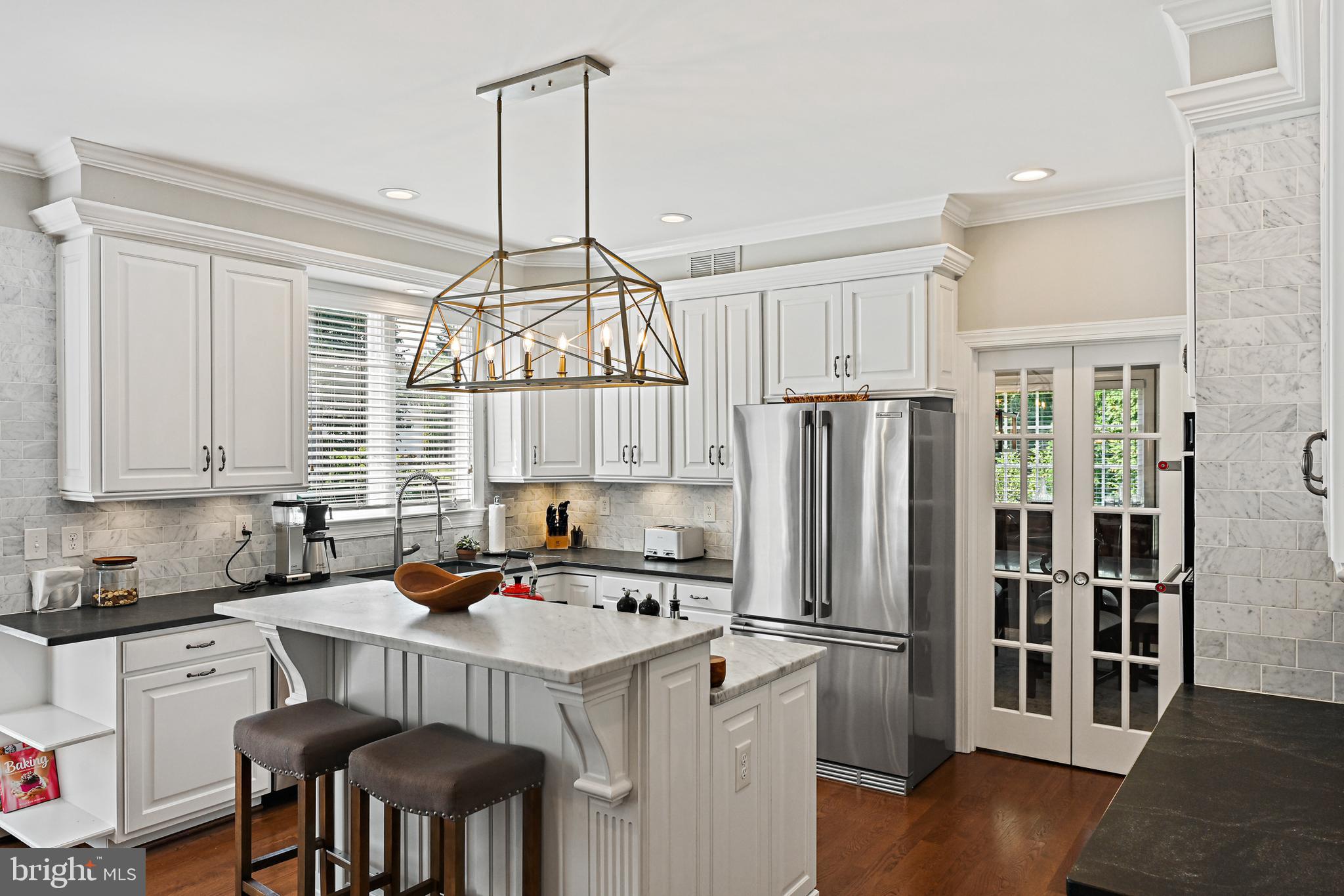 1124 ROUND PEBBLE LANE