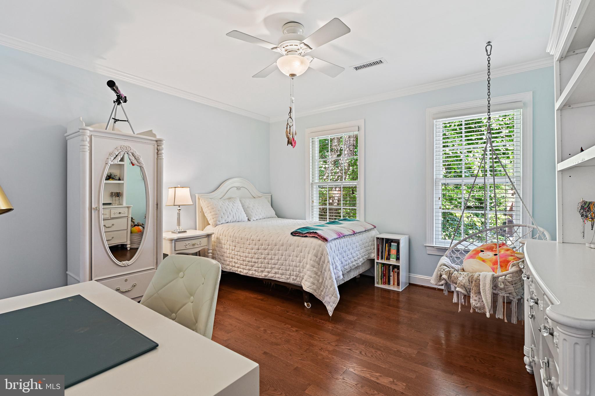 1124 ROUND PEBBLE LANE