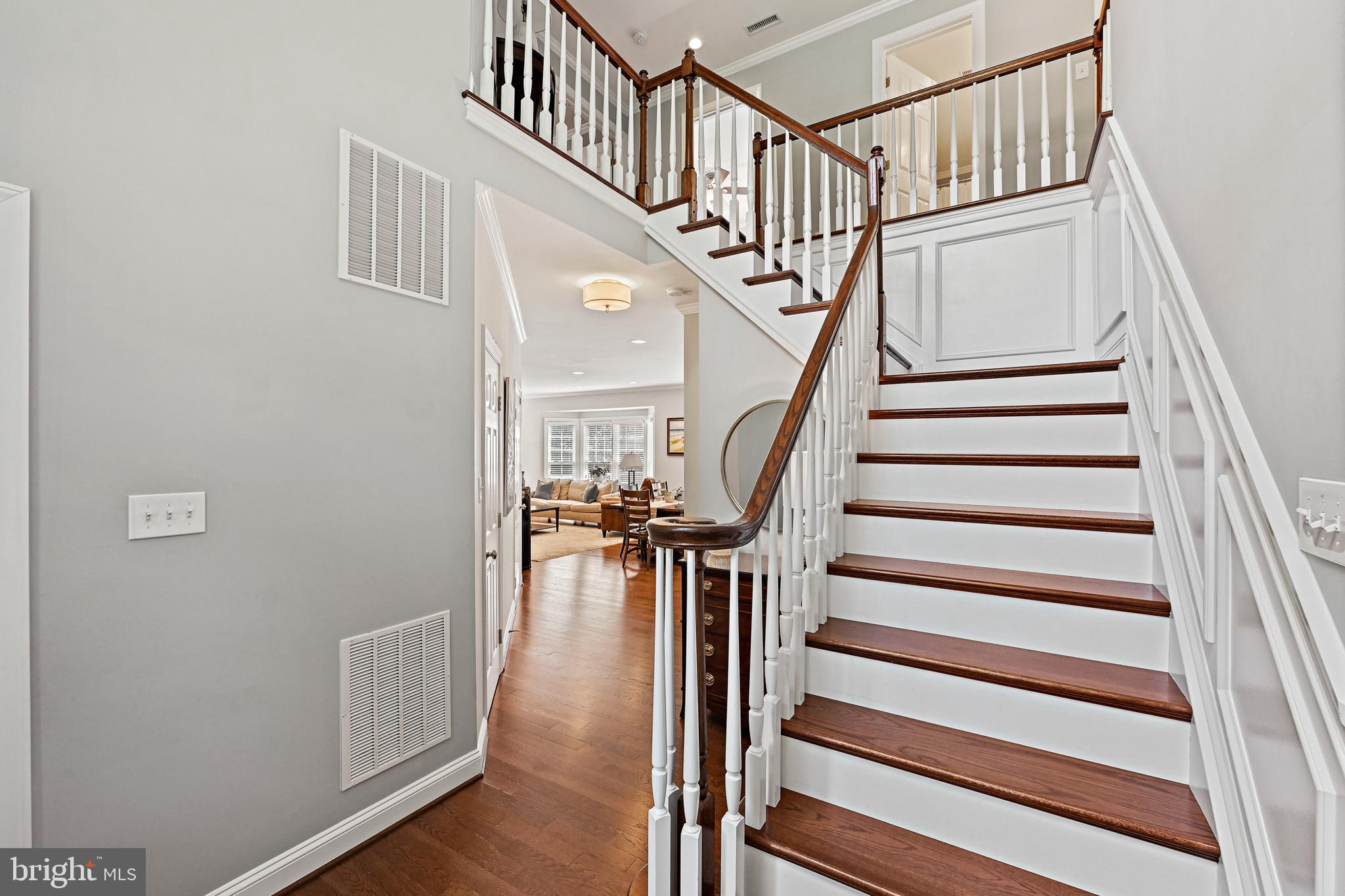 1124 ROUND PEBBLE LANE