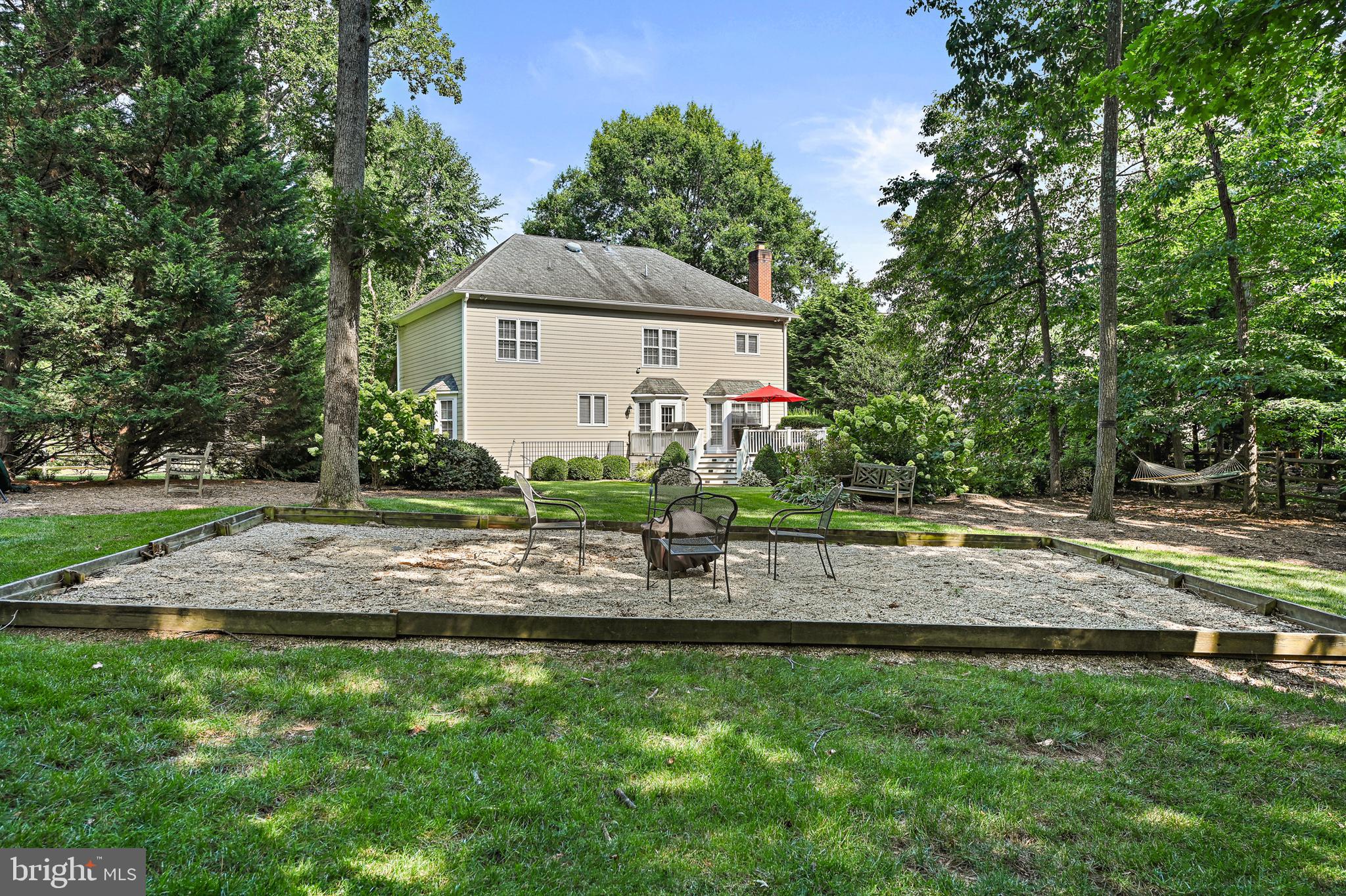 1124 ROUND PEBBLE LANE