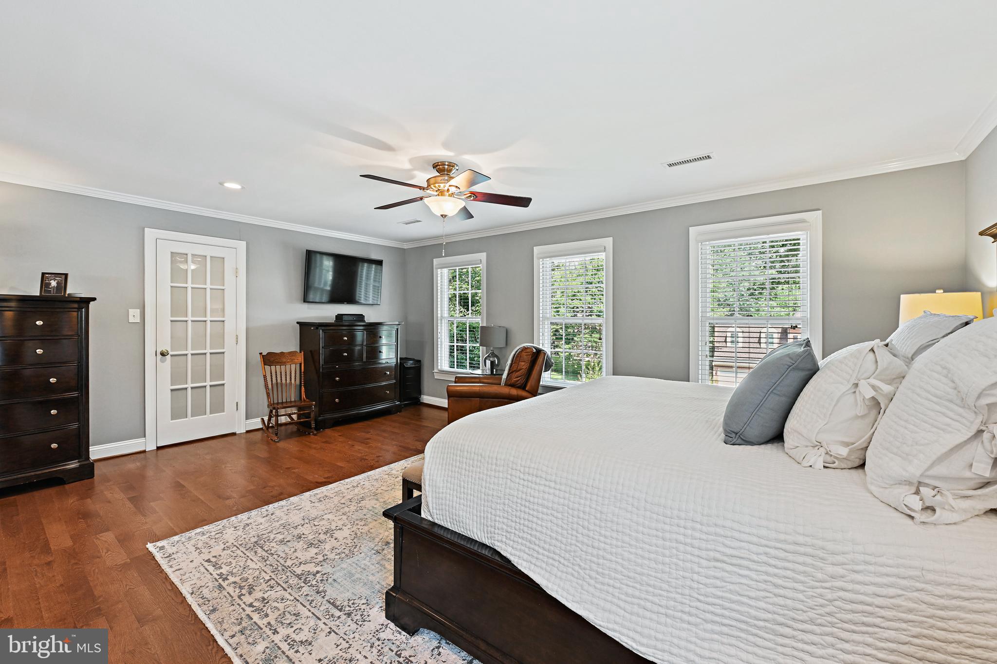 1124 ROUND PEBBLE LANE