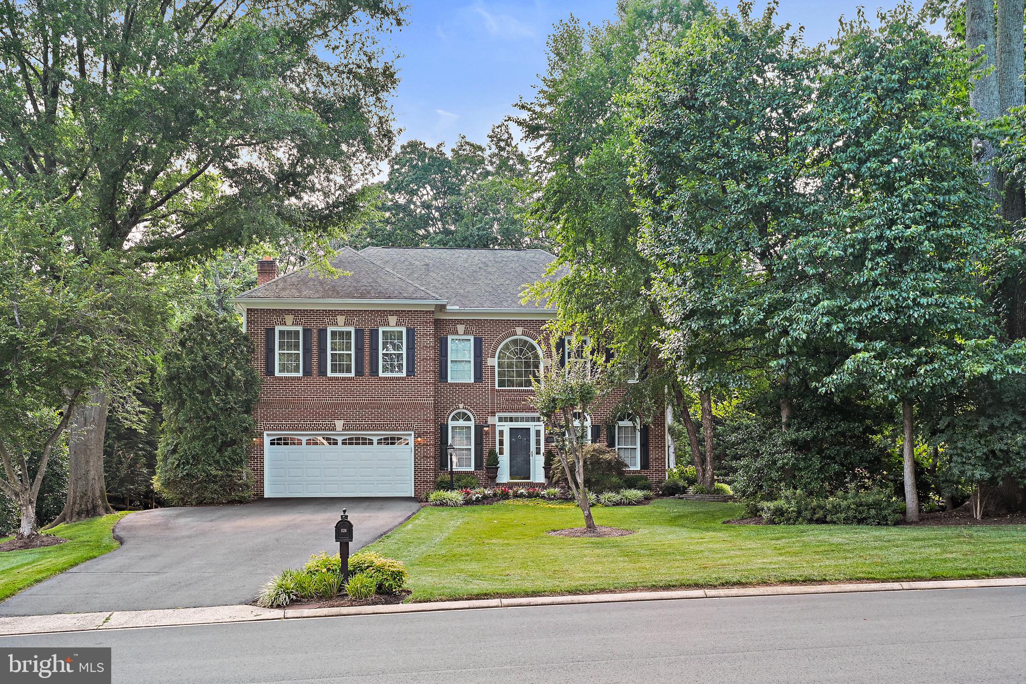 1124 ROUND PEBBLE LANE