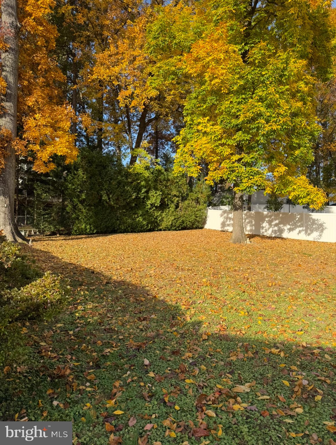 2002 Hillside Dr