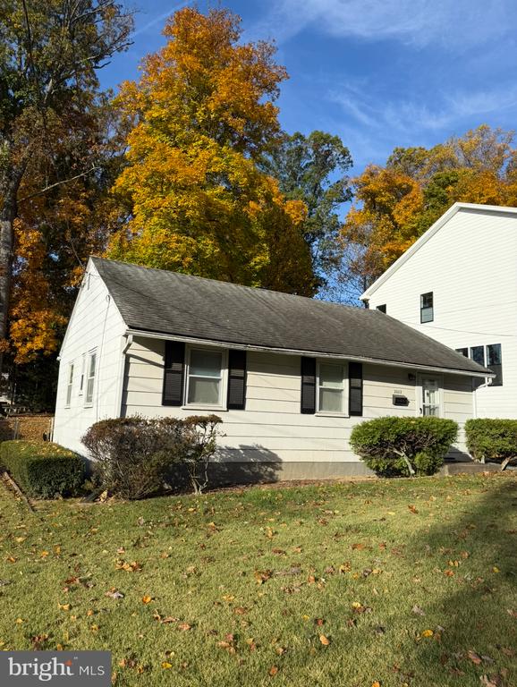2002 Hillside Dr