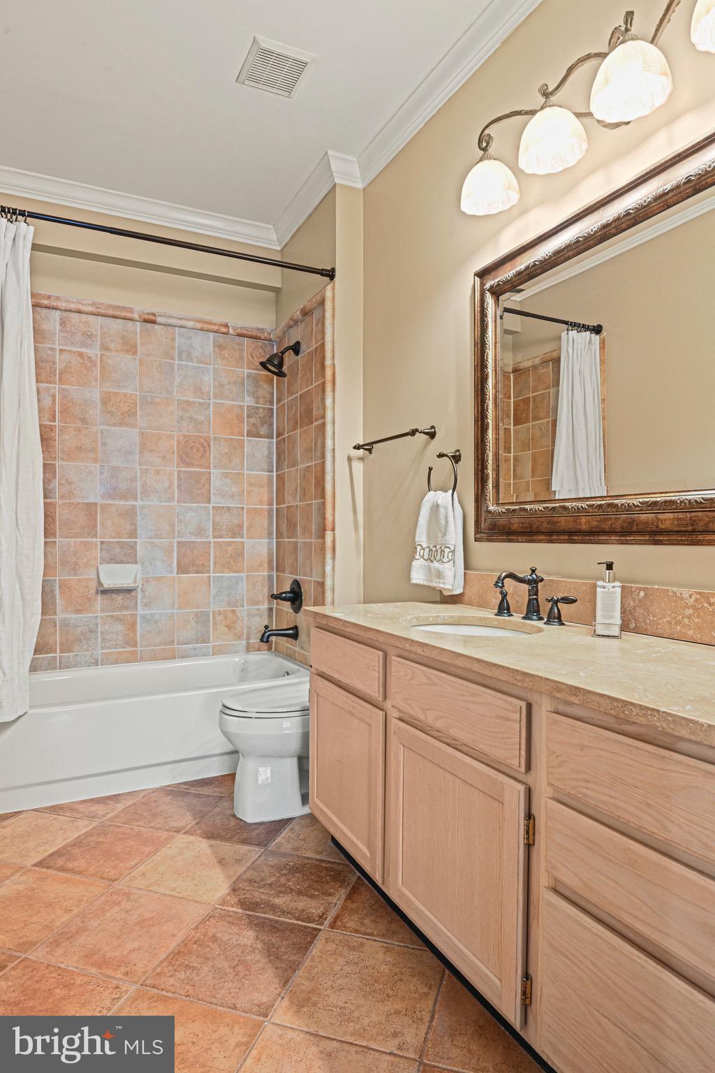1701 LAKE SHORE CREST DR #24