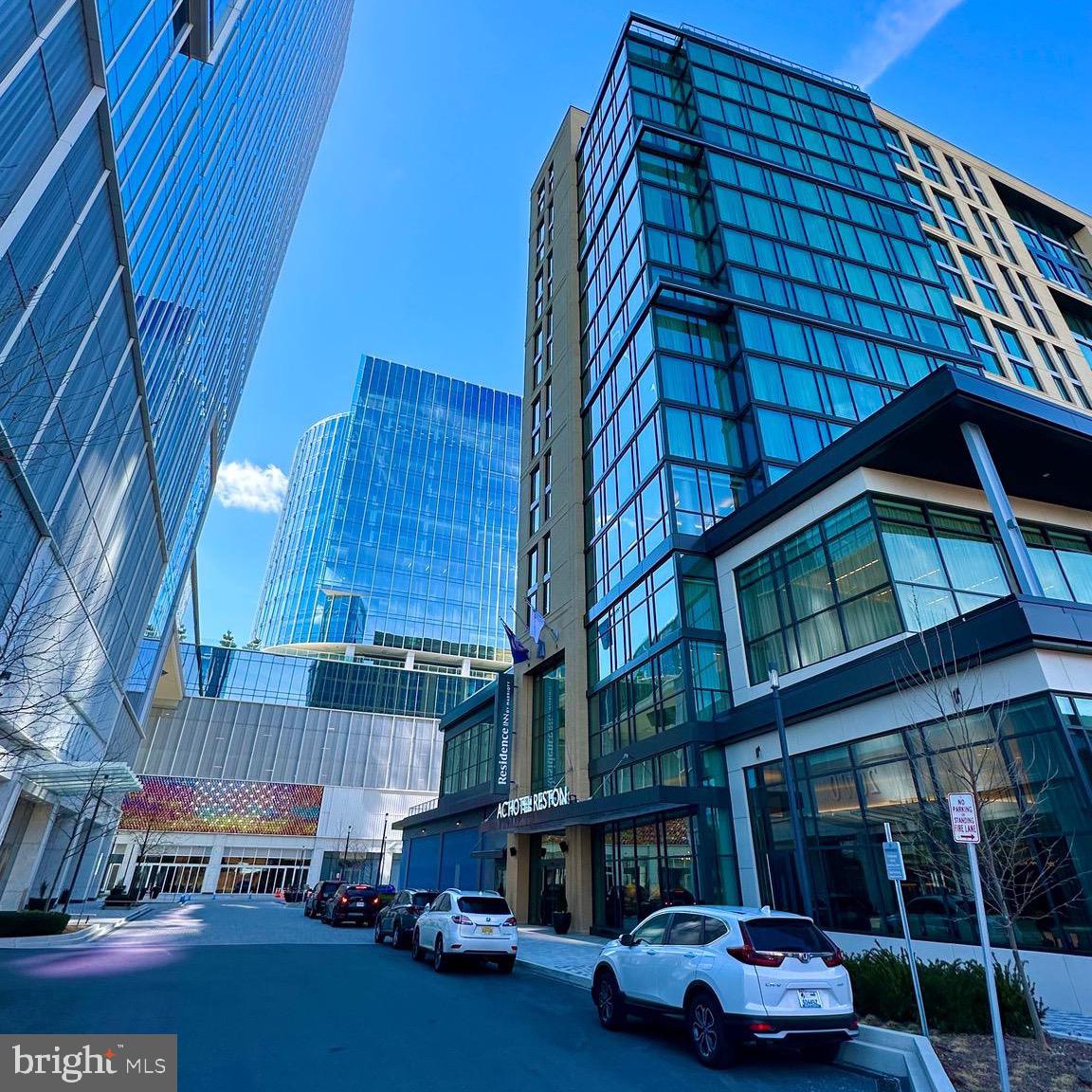 1701 LAKE SHORE CREST DR #24
