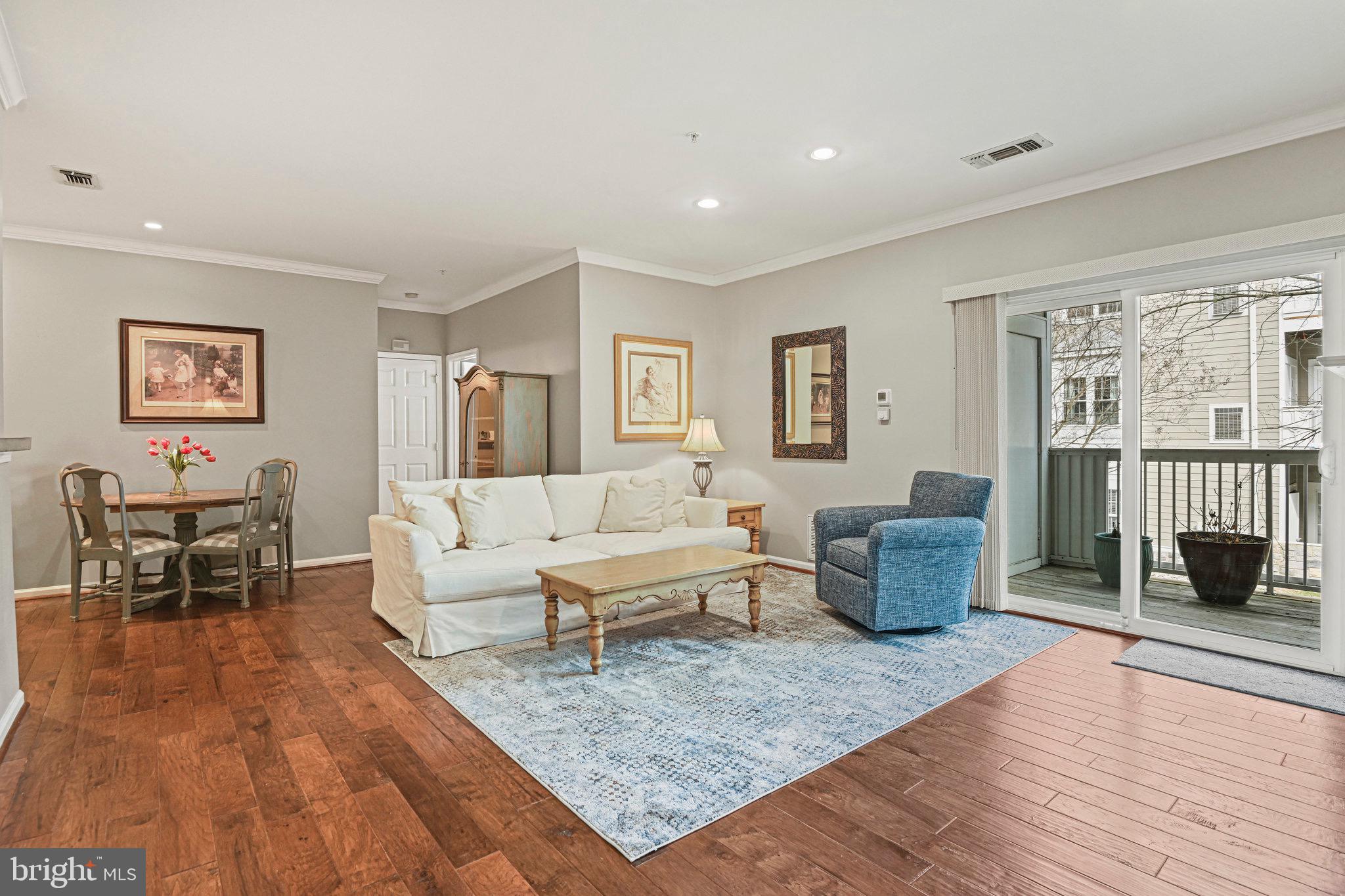 1701 LAKE SHORE CREST DR #24
