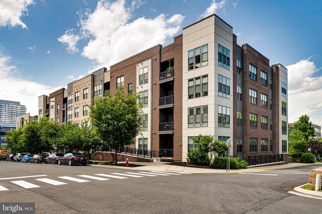 11200 Reston Station Blvd #207