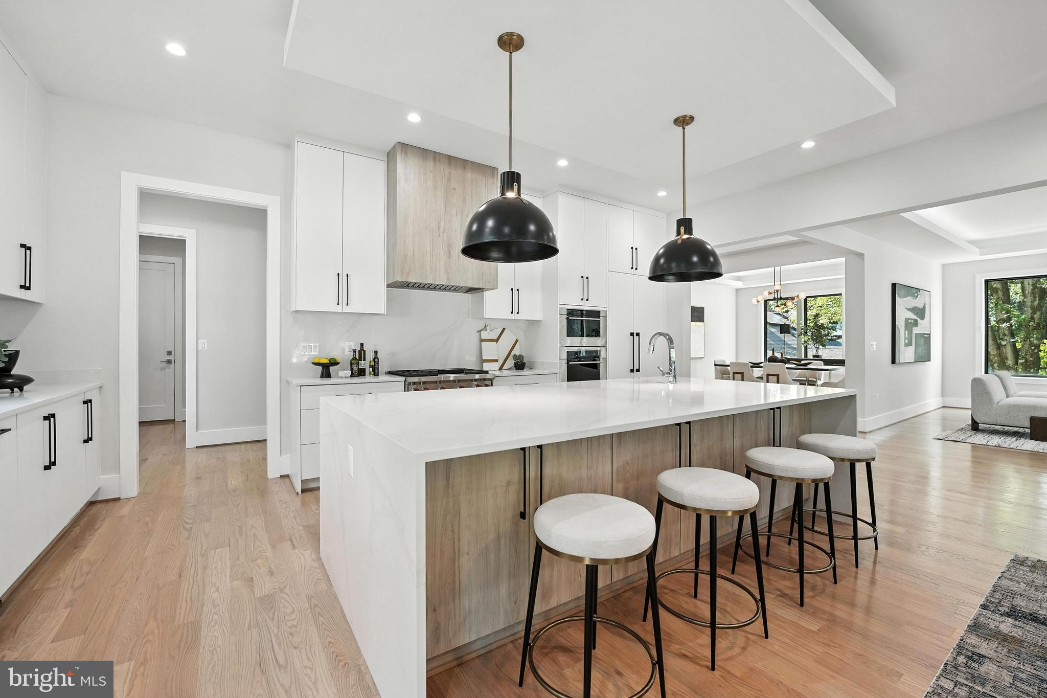 1910 Cherri Dr