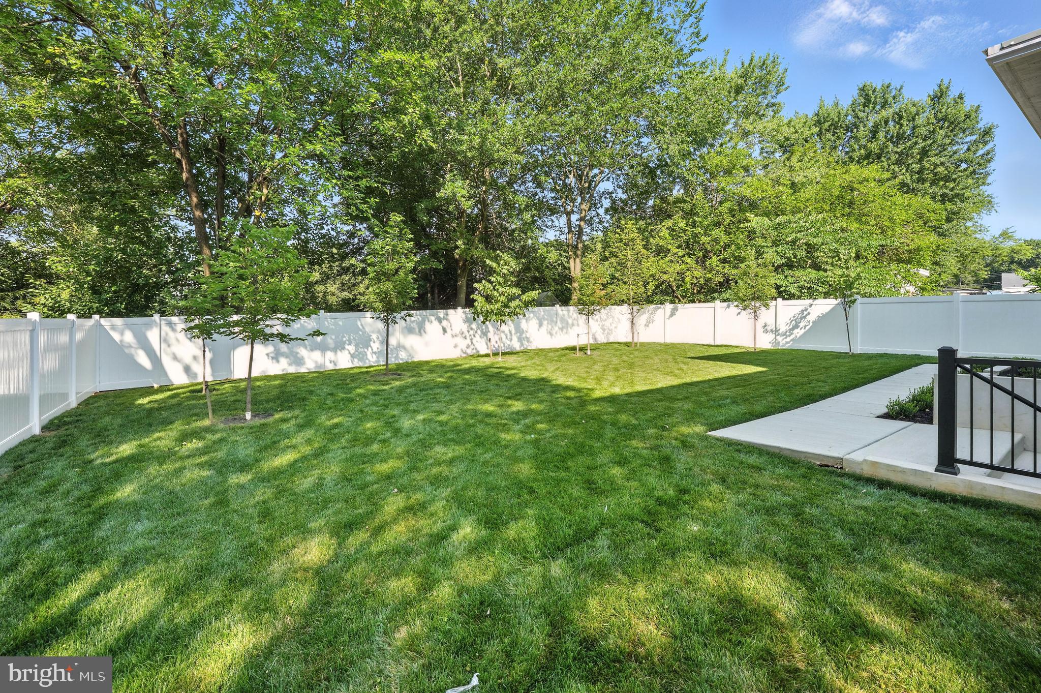 1910 Cherri Dr