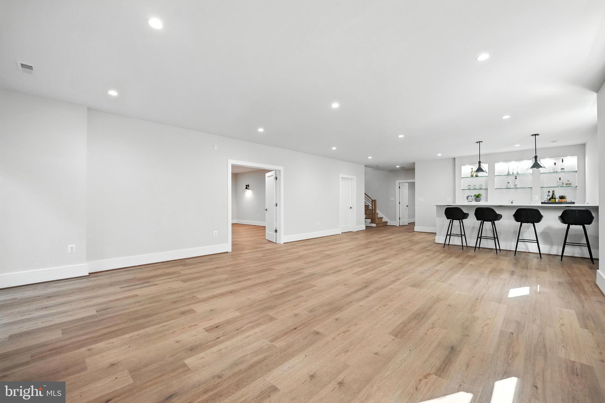1910 Cherri Dr