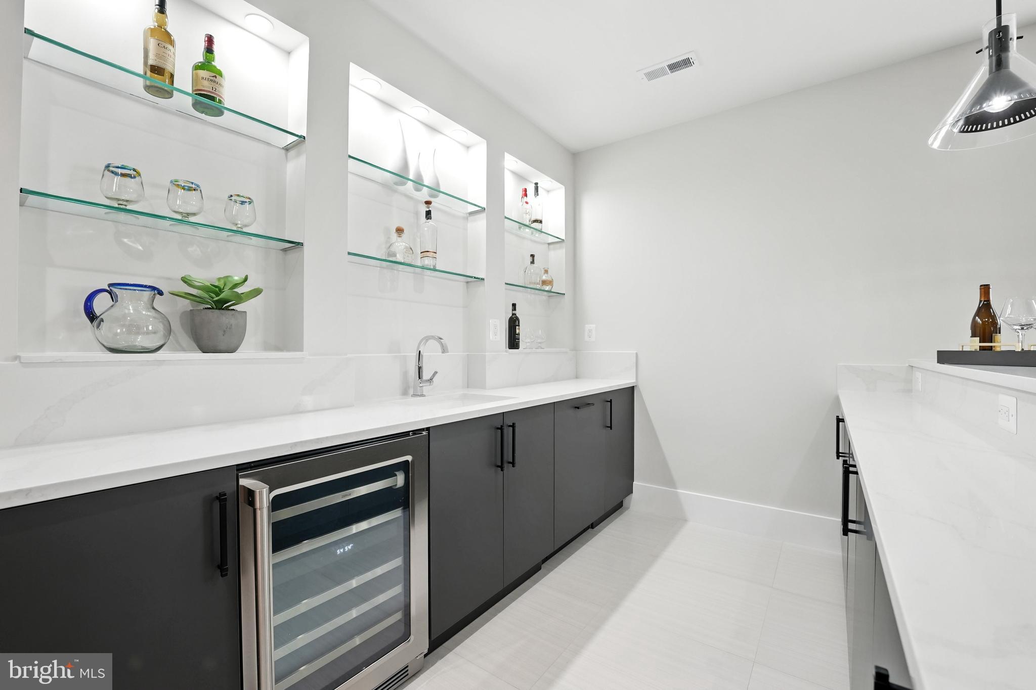 1910 Cherri Dr