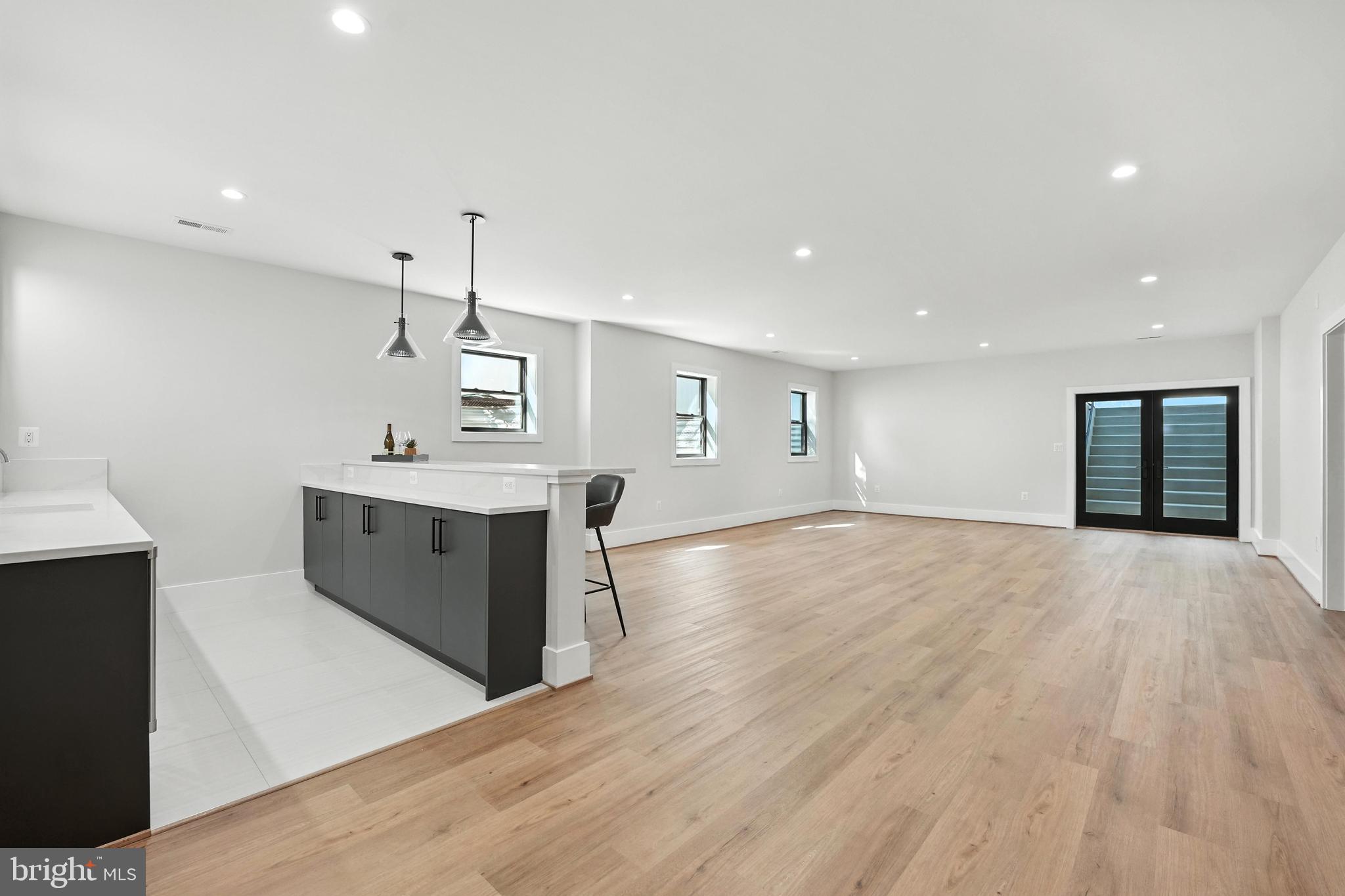 1910 Cherri Dr