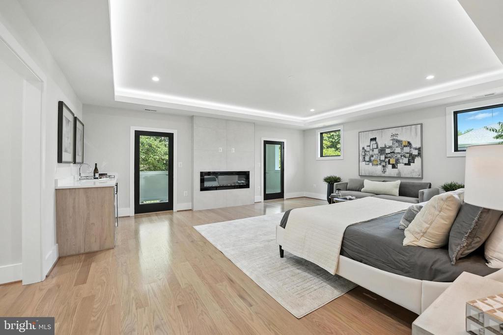 1910 Cherri Dr