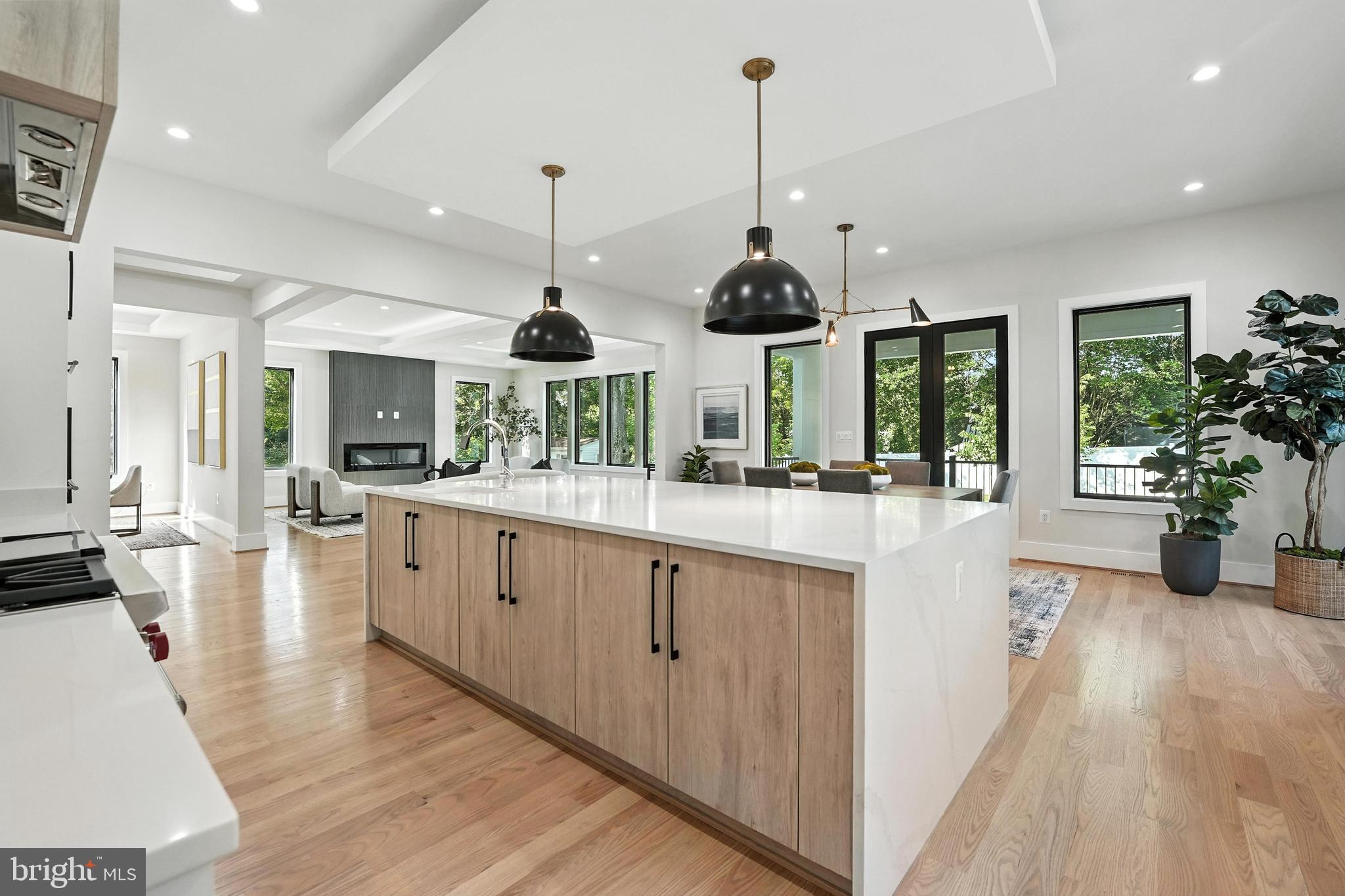 1910 Cherri Dr