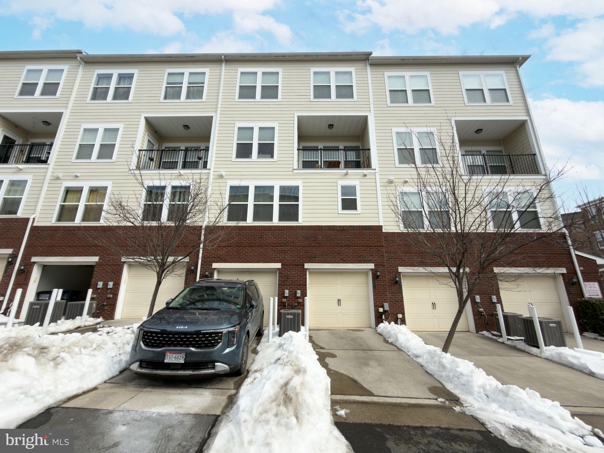 2951 FINSBURY PLACE 97