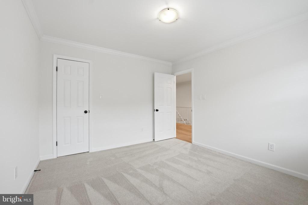 6634 MADISON MCLEAN DRIVE