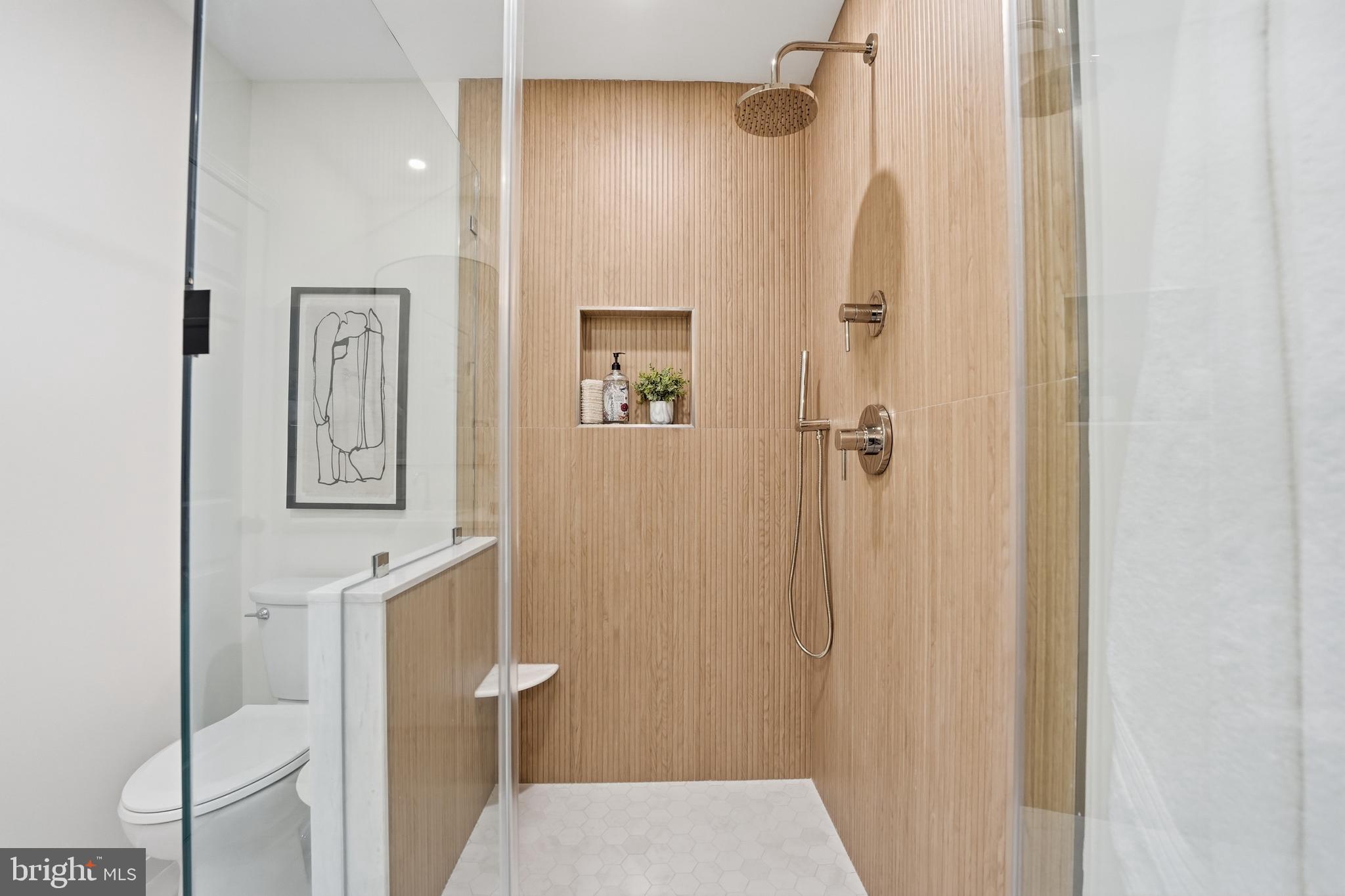 6634 MADISON MCLEAN DRIVE