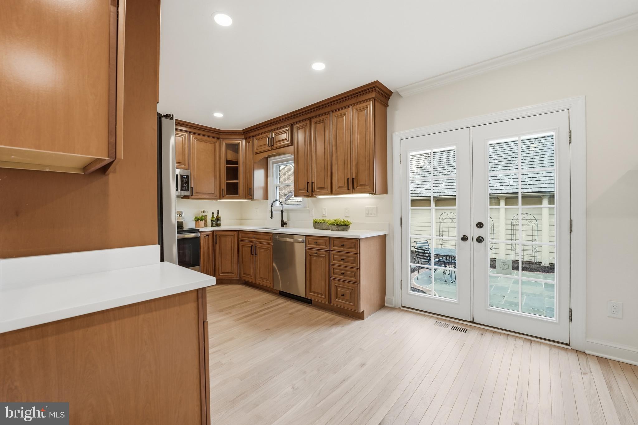 6634 MADISON MCLEAN DRIVE