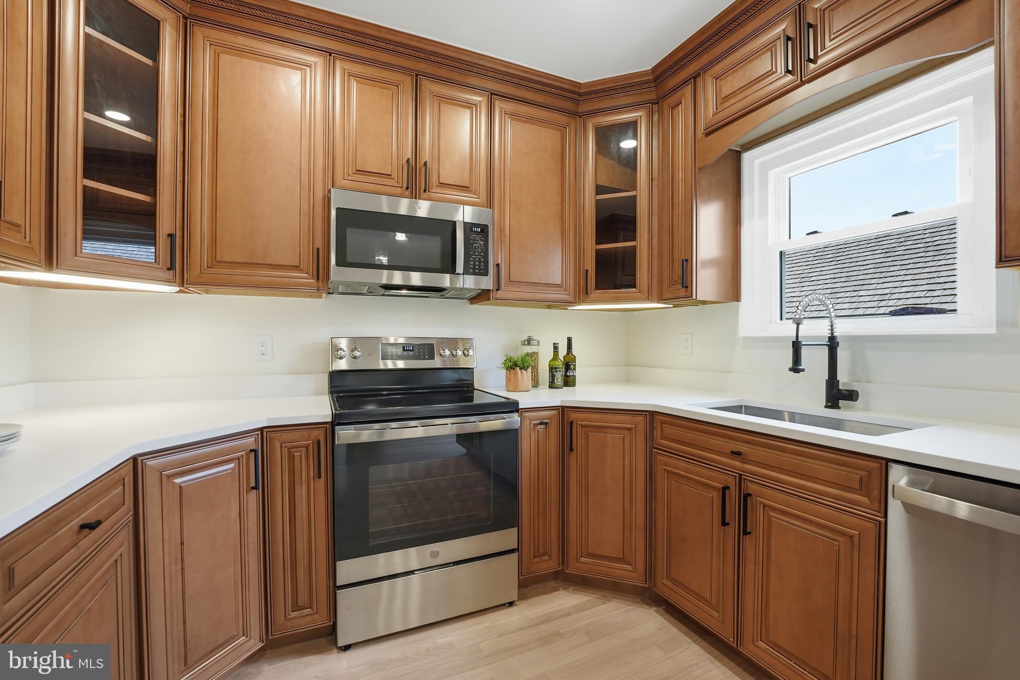 6634 MADISON MCLEAN DRIVE