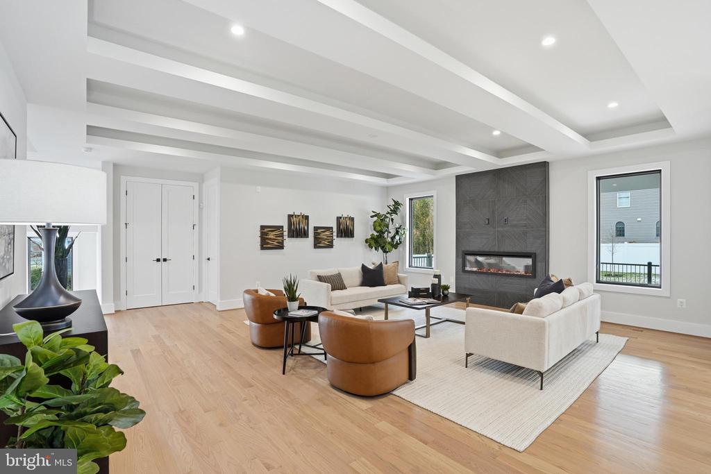 7603 BURNSIDE COURT