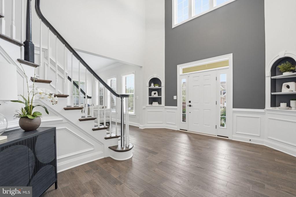 9153 RIESLEY LANE