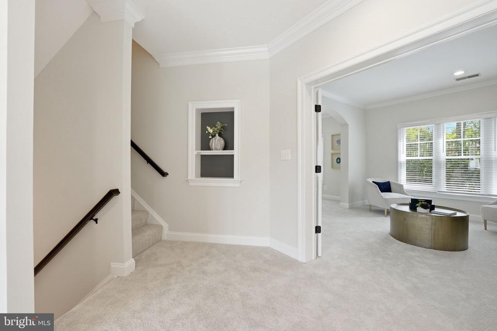 9153 RIESLEY LANE