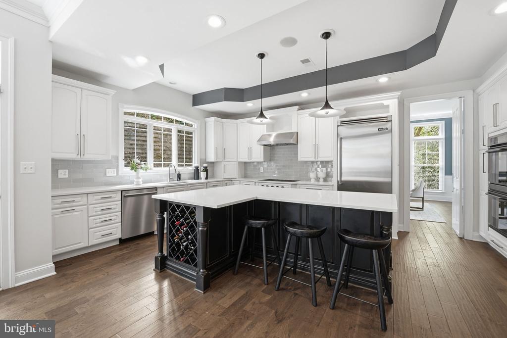 9153 RIESLEY LANE