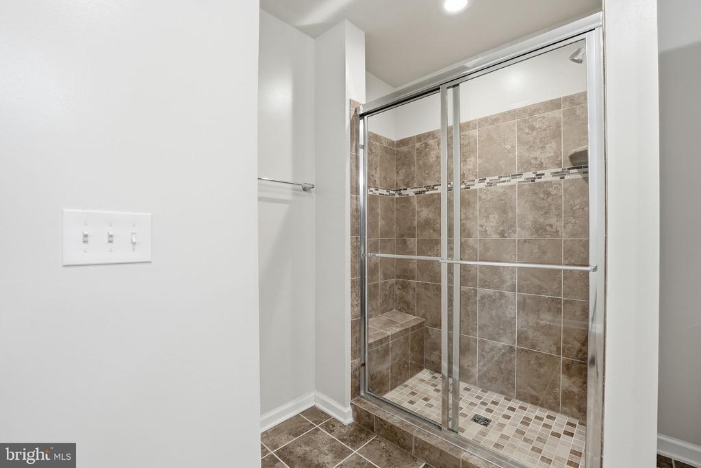 2951 FINSBURY PLACE 97