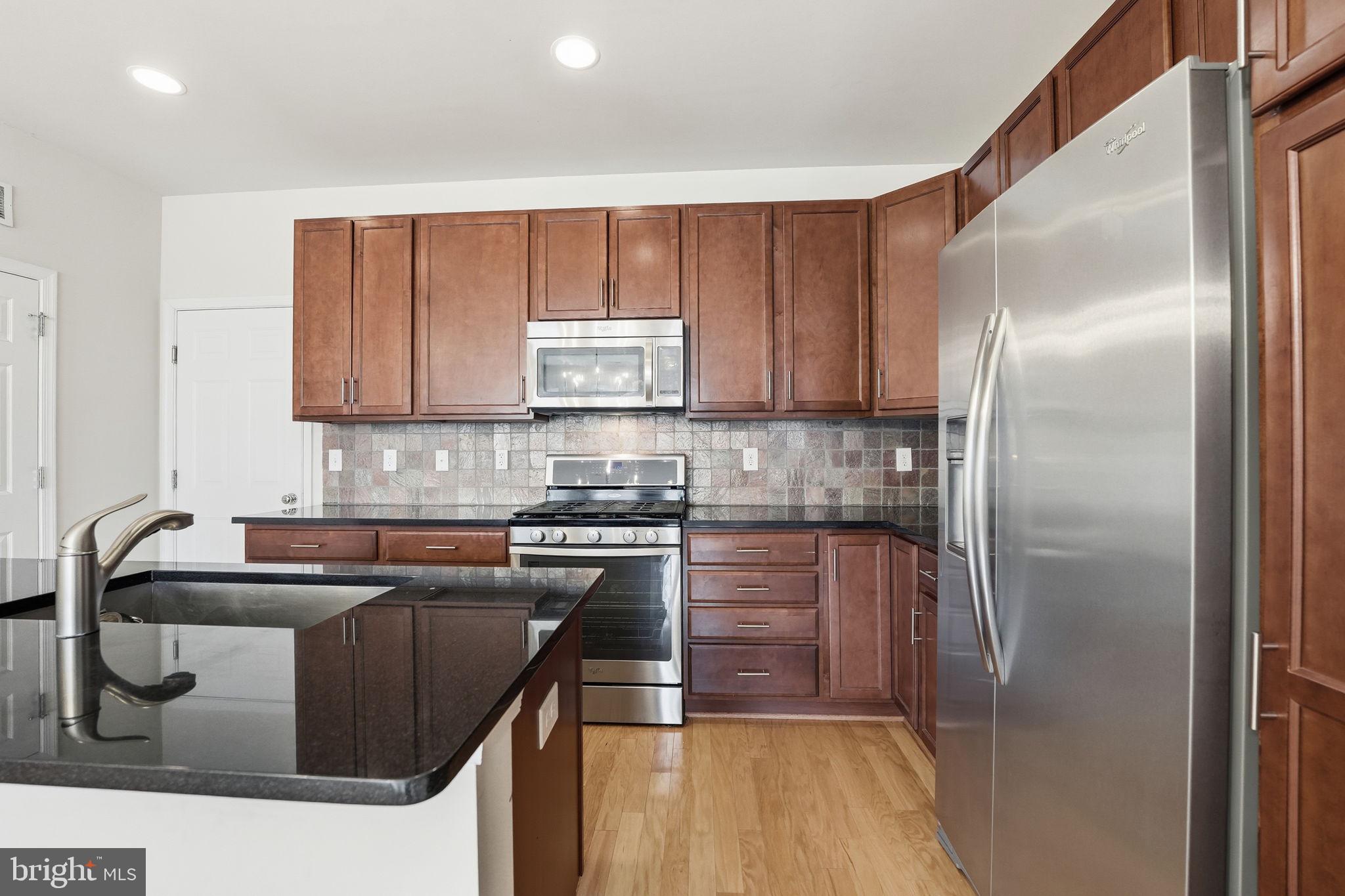 2951 FINSBURY PLACE 97