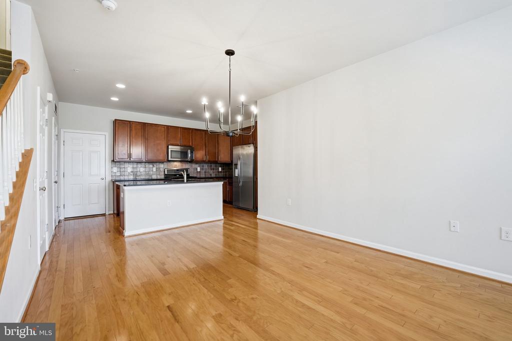 2951 FINSBURY PLACE 97