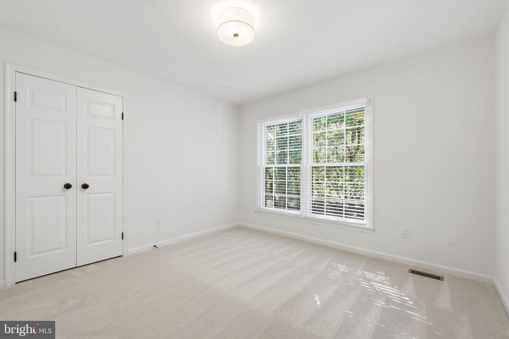 11907 FAWN RIDGE LANE
