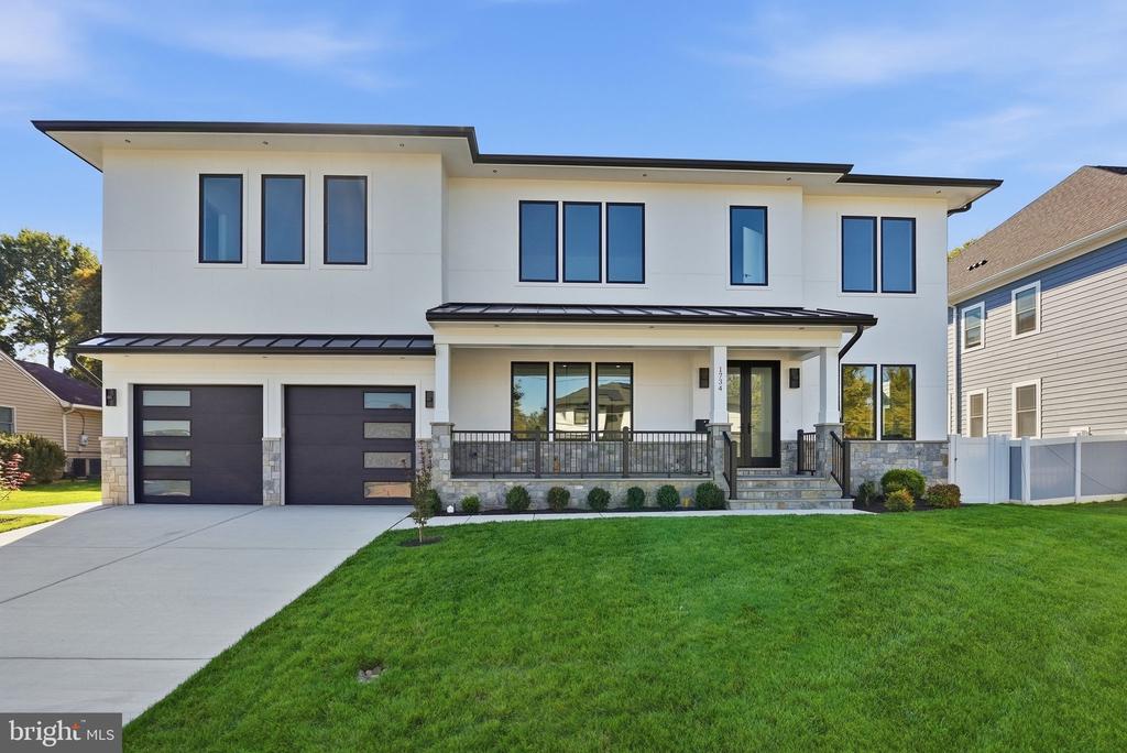 1734 PIMMIT DRIVE