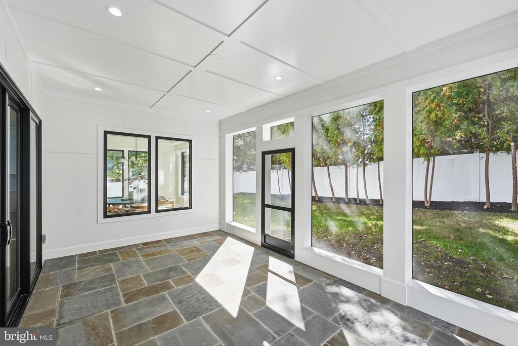 2002 HILLSIDE DRIVE