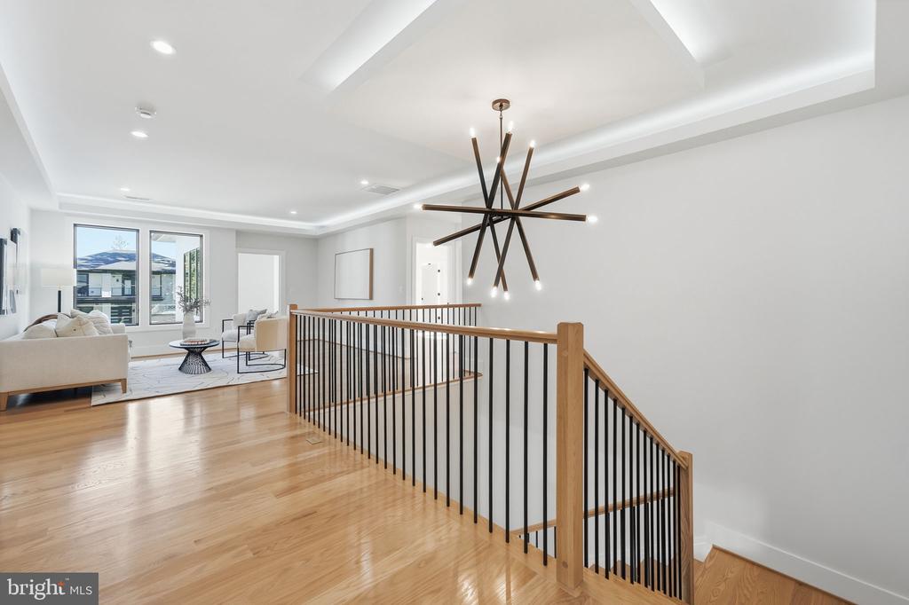 2002 HILLSIDE DRIVE