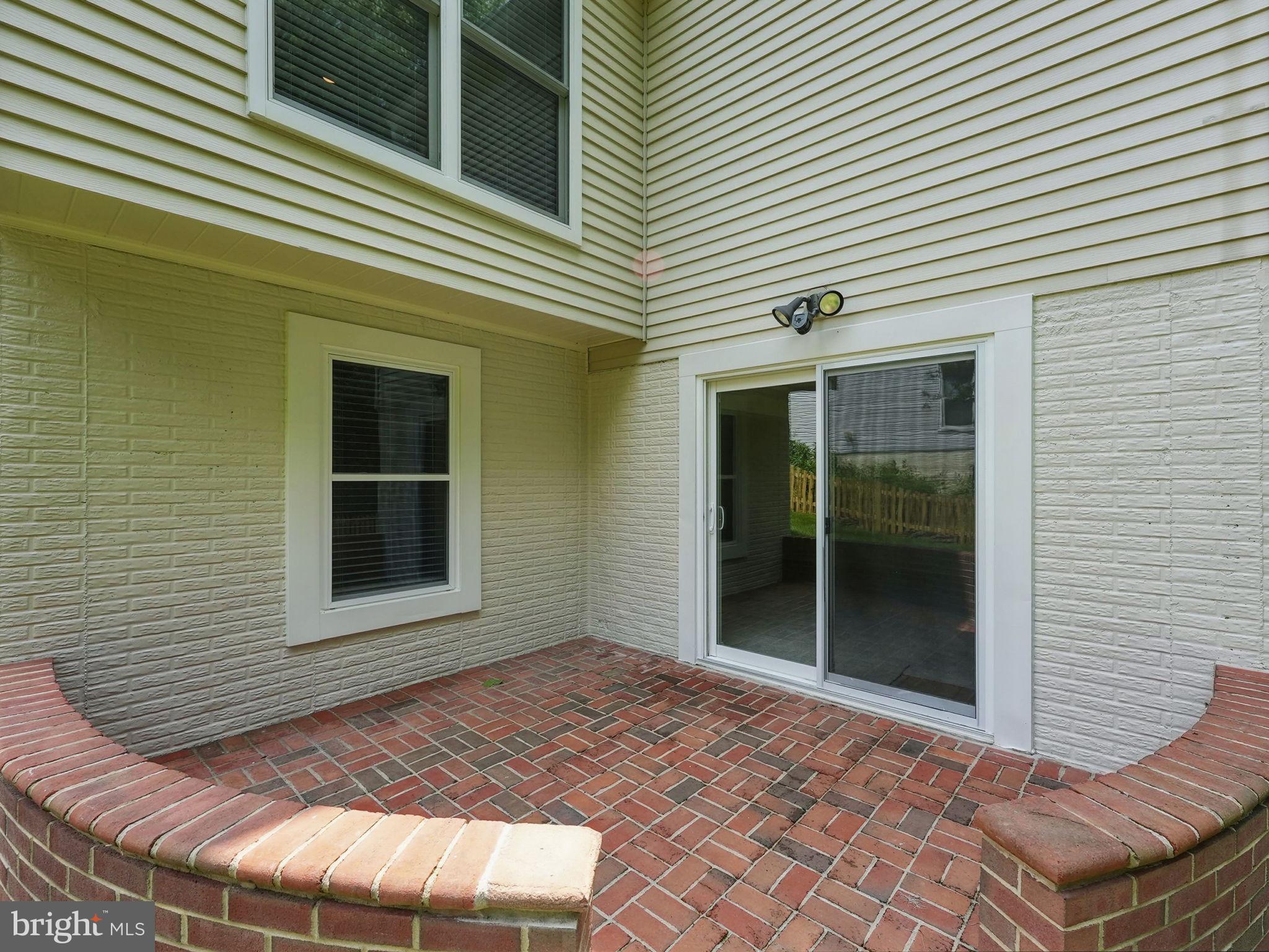 10832 Monticello Dr