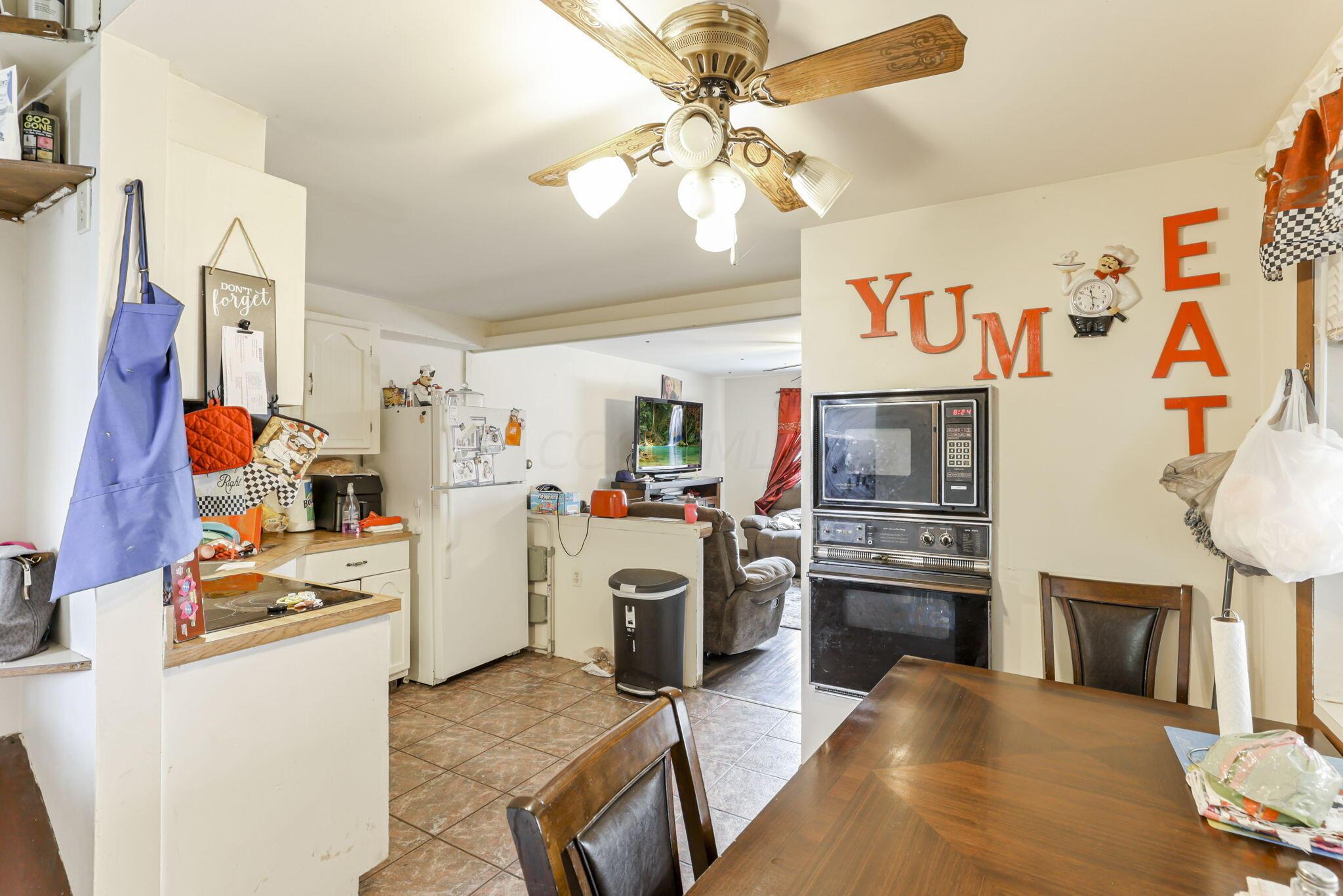 5180-5182 Beacon Hill Road