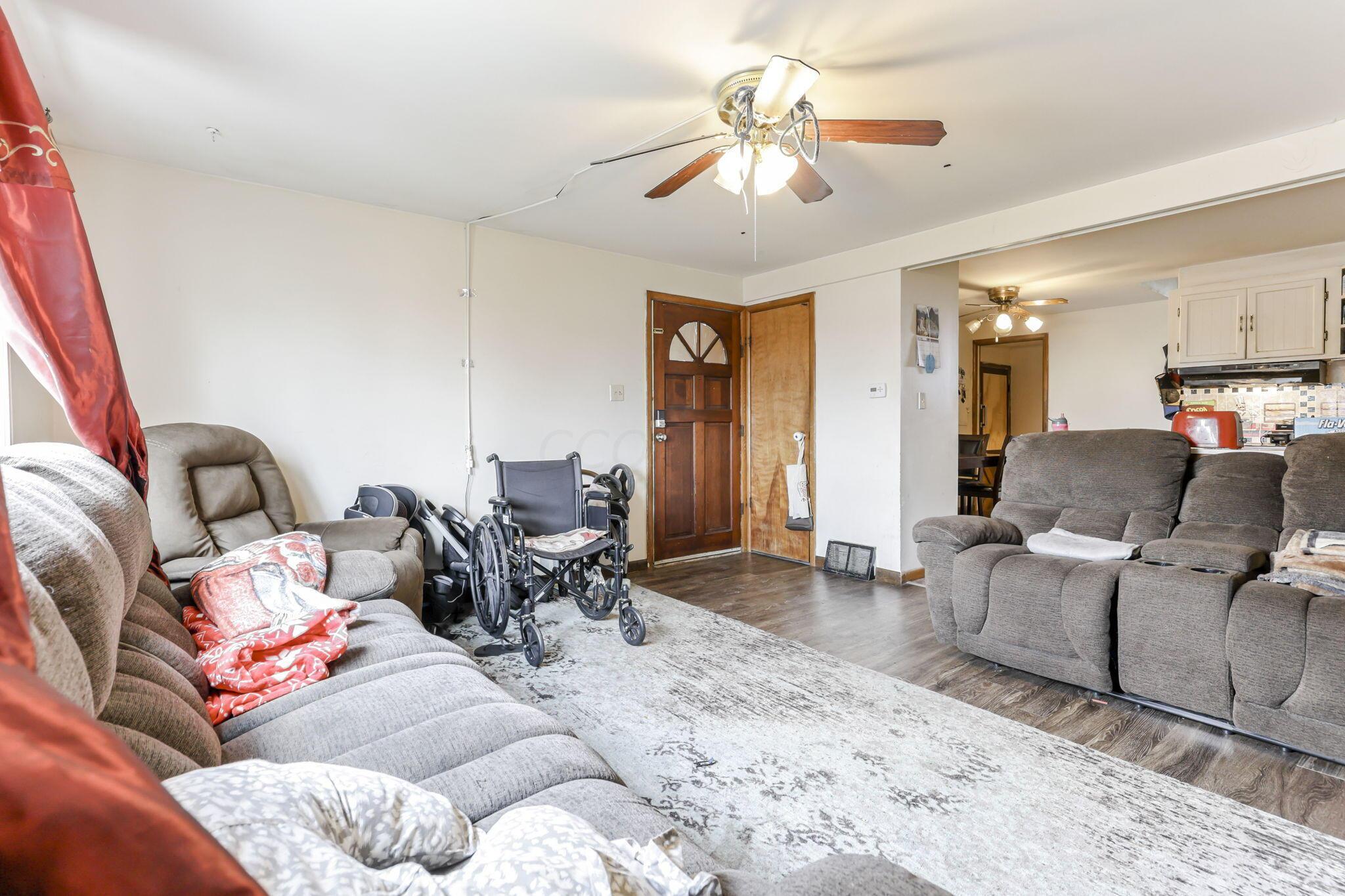 5180-5182 Beacon Hill Road